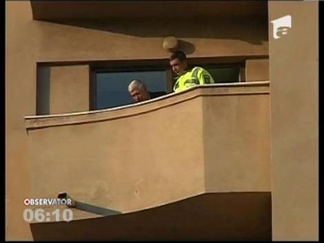 A sarit de la etajul 4, pentru a scapa de inchisoare. A ajuns la spital