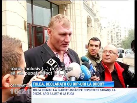 Tolea Ciumac i-a injurat pe reporterii stransi la DIICOT