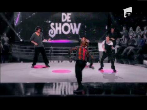 Proba "Trupa de show" este castigata de echipa II
