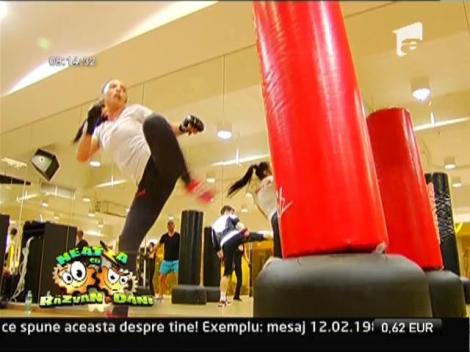 Buna dimineata, sanatate! Antrenamentul la sacul de fit-box