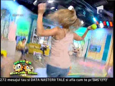 Ravi feat. Dani - "Follow You"