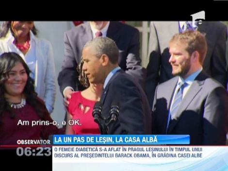 Unei femei i s-a facut rau in timpul unui discurs tinut de presedintele Statelor Unite