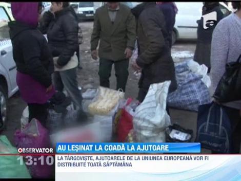 Doua pensionare au lesinat la coada la ajutoare