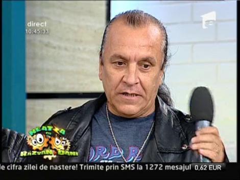 Premiera la "Neatza"! IRIS continua legenda: Rafael, noul solist al trupei, isi traieste visul "rock" 