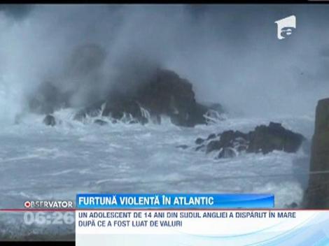 Marea Britanie si Franta, lovite de cea mai puternica furtuna din ultimele decenii