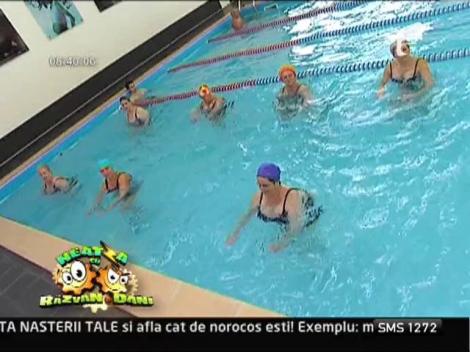 Buna dimineata, sanatate! Gimnastica in apa, un mod placut de a face miscare, indiferent de varsta