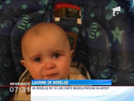 Un bebelus de 10 luni simte muzica precum un artist