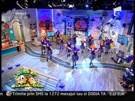 Grupul "Dinamic", de la Palatul Copiilor, dans de Halloween