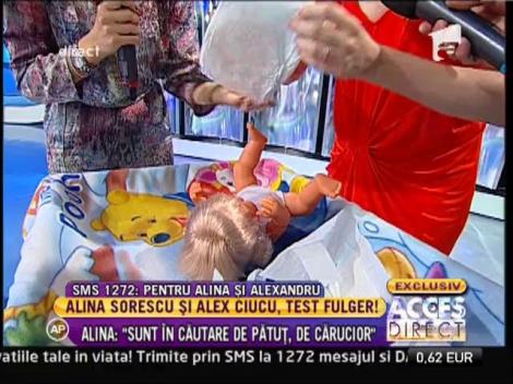 Alina Sorescu si Alexandru Ciucu trec testul de schimbat scutece