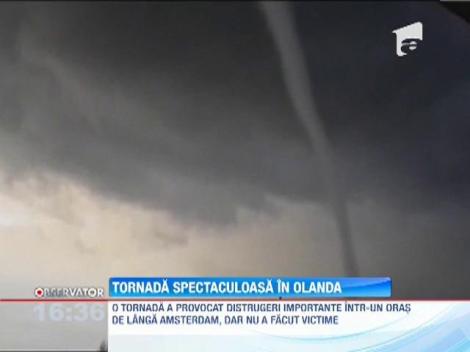 O tornada a facut ravagii intr-un oras din Olanda