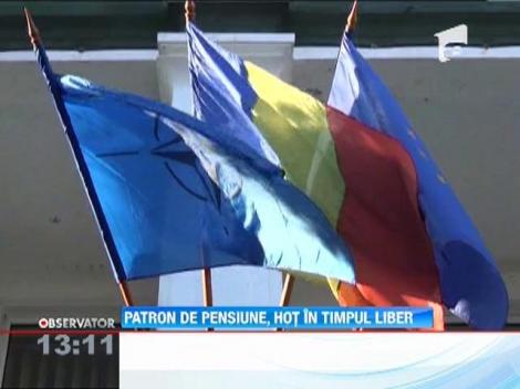 Patron de pensiune, hot in timpul liber