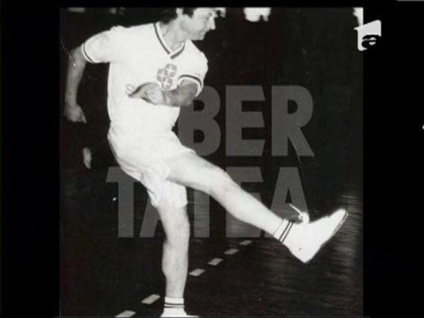 Iata cum arata tanarul fotbalist Traian Basescu!