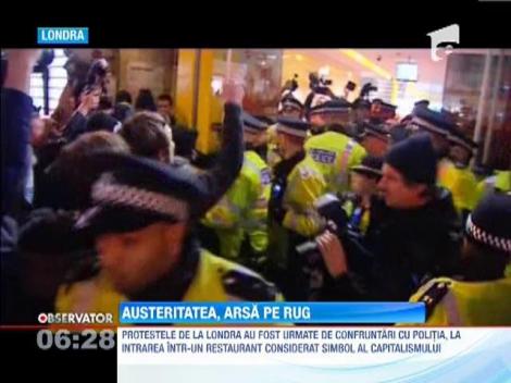 Hackerii din grupul Anonymous au organizat manifestatii in marile orase ale lumii