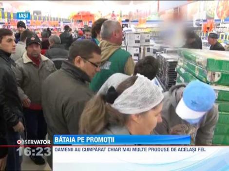 Imbulzeala la la deschiderea unui supermarket în Iaşi şi Alba-Iulia