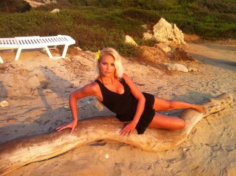 Clara Haţegan, candidată la "Cea mai Sexy Mămică"