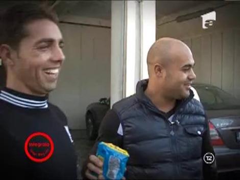 Gigi Becali îşi face revizia la maşina cu ranga!