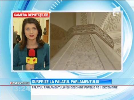 Ziua Naţională, sărbătorită cu fast, la Palatul Parlamentului