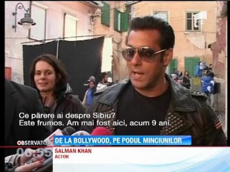 Salman Khan, regele filmelor indiene, asaltat de fanele românce