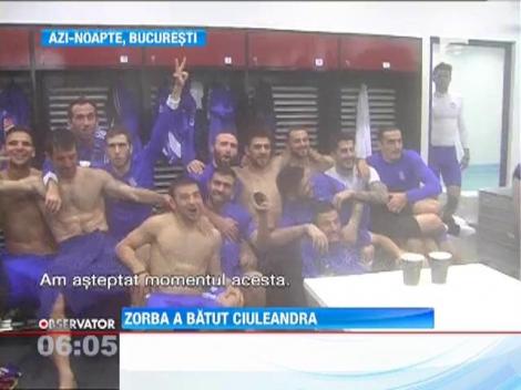 Suporterii greci s-au distrat până dimineaţa în Centrul Vechi al Capitalei