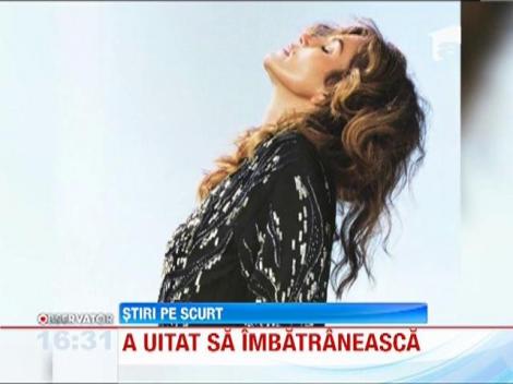 Cindy Crawford arată senzaţional la aproape 50 de ani