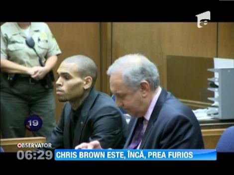 Chris Brown, obligat să-şi continue tratamentul împotriva furiei