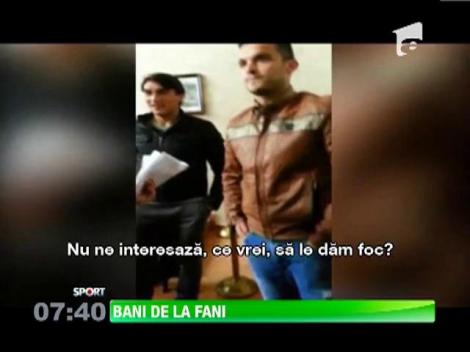 Suporterii Universităţii Craiova au făcut chetă să-i motiveze pe jucători