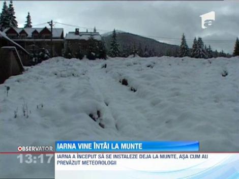 Iarna a început să se instaleze la munte