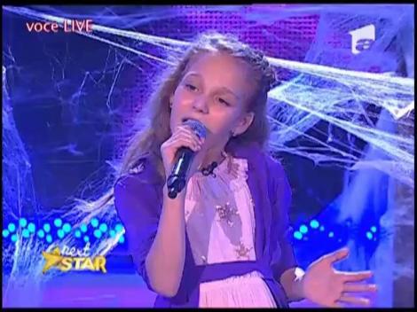 A speriat juriul cu un sarpe, dar l-a cucerit cu o voce minunata! Ea este Carla Batoanca