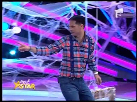 Carla Bătoancă are 9 ani şi a venit cu un şarpe la "Next Star"