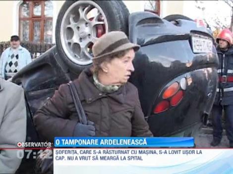 O maşină s-a răsturnat într-un sens giratoriu din Bistriţa