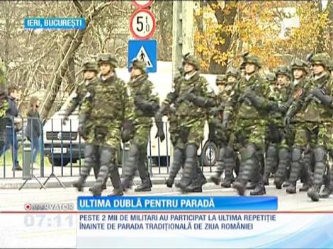 Ultima repetiţie înainte de parada militară de Ziua României