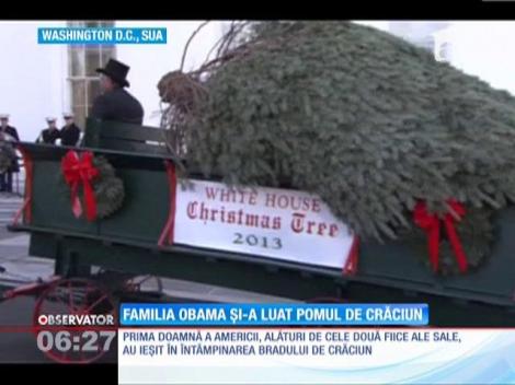 Familia Obama a primit pomul de Crăciun