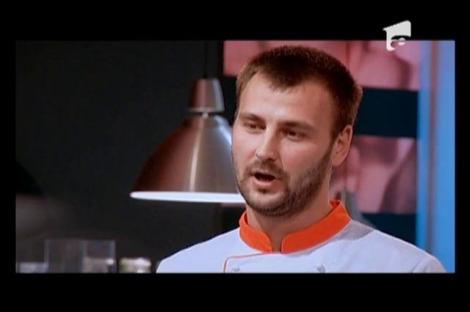 Daniel Grosu şi Florentina Lazăr au gătit "Cheesecake cu fagure de miere"