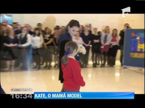 Ducesa de Cambridge, o mamă model