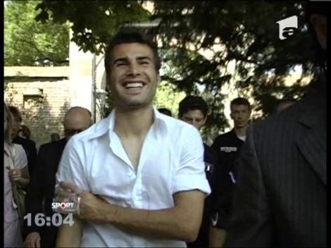 Mutu n-a mai ajuns la Steaua - Petrolul. A petrecut cu lăutari până la cinci dimineaţa!