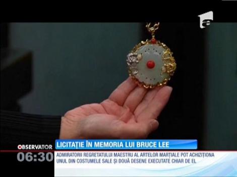 Costumul purtat de Bruce Lee în ultimul său film va fi scos la licitaţie