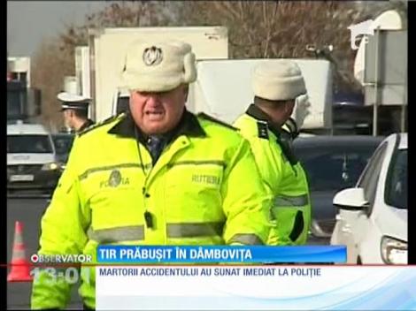 Un TIR s-a prăbuşit în râul Dâmboviţa