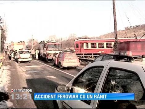 Autoutilitară, lovită în plin de un tren de călători, în Harghita