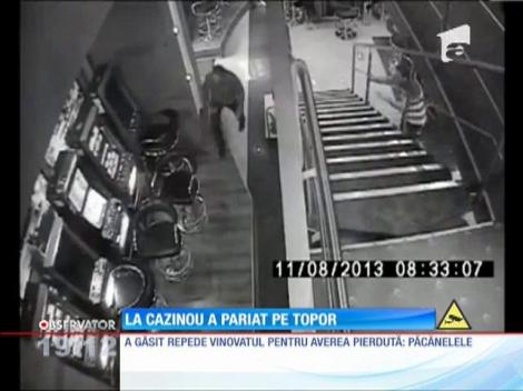 UPDATE / Cazinou distrus cu toporul