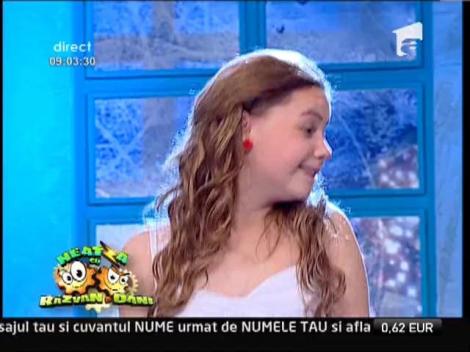 Maria și Giada, două fetițe uimitoare: Au interpretat piesa ”Rockin' Around the Christmas Tree”