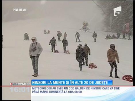 Codul galben de ninsori şi viscol se prelungeşte în ţară!