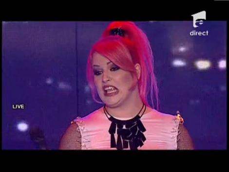 OANA MUNTEAN încearcă un 2 în 1: Jay-z & Alicia Keys, rap și blues