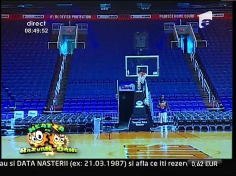 Smiley news: Glume între angajaţii de la raionul de electronice