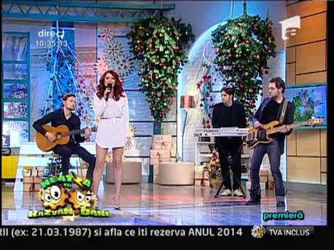 Premieră! Elena Gheorghe - "O simplă melodie"