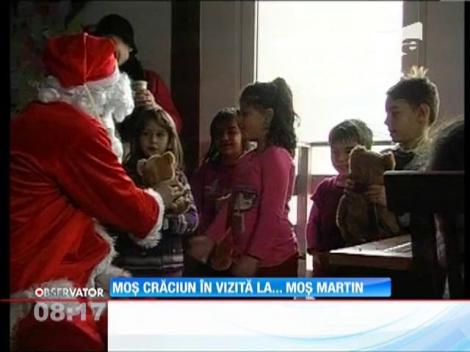 Moş Crăciun in vizta la Moş Martin