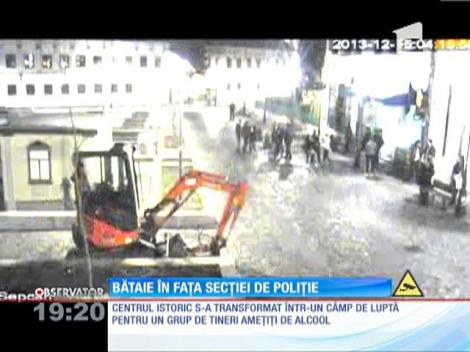 Bătaie ca-n filme în Centrul Vechi din București