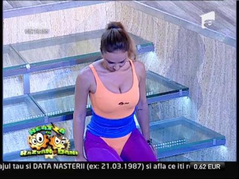 Fitness cu Roxana Ionescu şi Flavia Mihăşan! Fetele s-au antrenat pe trepte