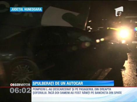 Spulberaţi de un autocar