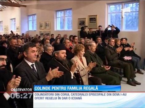 Regele Mihai I, emoţionat până la lacrimi de colindători