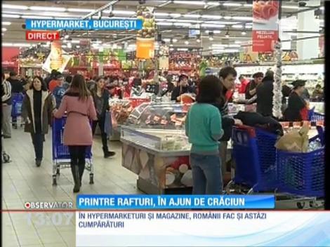 Printre rafturi, în Ajun de Crăciun